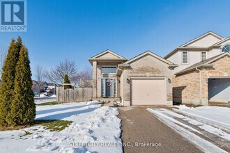 1036 Marigold St in London, ON - Building Photo - Building Photo