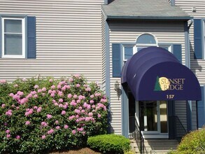 145 Eastern Ave in Manchester, NH - Building Photo - Building Photo