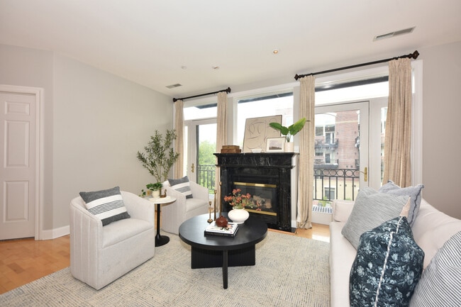 1515 N Van Buren St in Milwaukee, WI - Building Photo - Building Photo