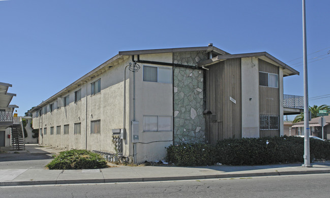 2000 Broadway Ave in San Pablo, CA - Building Photo - Building Photo