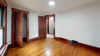 2196 6th St SW in Akron, OH - Building Photo