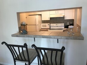 1739 Village Blvd, Unit 207 in West Palm Beach, FL - Building Photo - Building Photo
