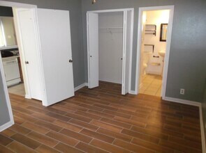 7531 Heathridge in San Antonio, TX - Building Photo - Building Photo