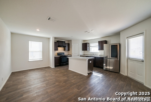 7703 Snowbasin in Converse, TX - Building Photo - Building Photo