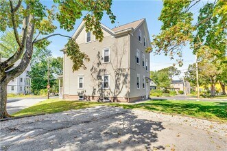 311 Highland Ave in Providence, RI - Building Photo - Building Photo