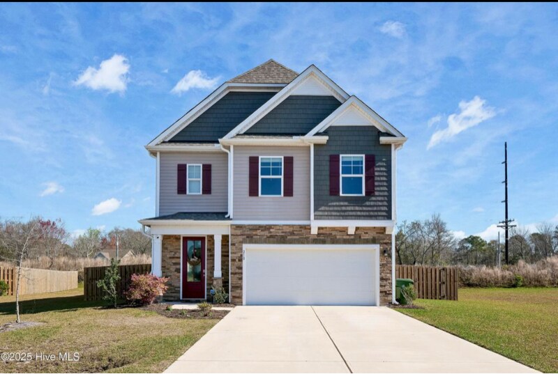210 Avocet Wy in Sneads Ferry, NC - Building Photo