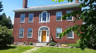 410 Old Montague Rd in Amherst, MA - Building Photo