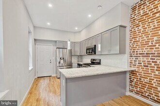 1718 Edgley St in Philadelphia, PA - Building Photo - Building Photo