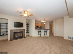 7601 Aldrich Ave S, Unit 301 in Minneapolis, MN - Building Photo - Building Photo