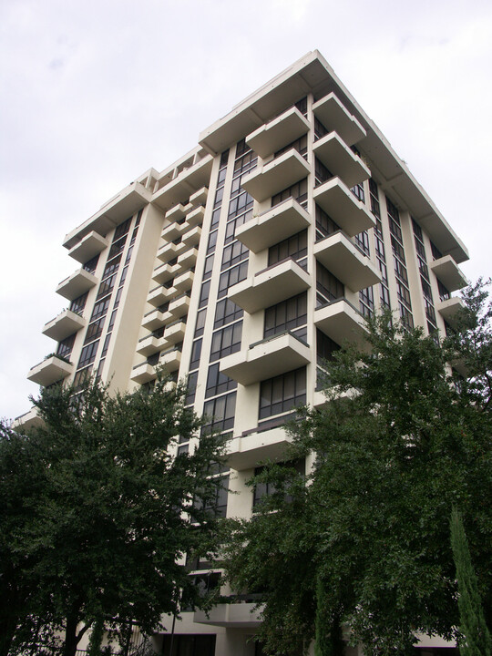 Timber Top Condominiums in Houston, TX - Building Photo