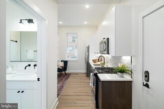 1723 Francis St in Philadelphia, PA - Building Photo - Building Photo
