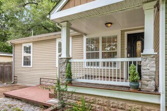 2709 Brunswick Dr in Nashville, TN - Foto de edificio - Building Photo