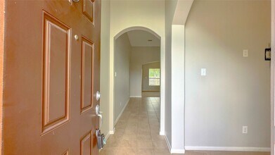 4106 Mossy Pl Ln in Spring, TX - Foto de edificio - Building Photo