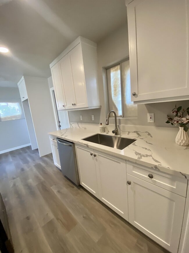 8821 Greenbrook Way in Santee, CA - Building Photo - Building Photo
