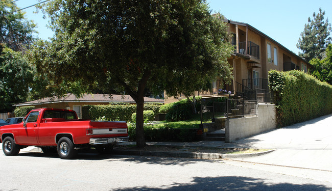 259 N Chester Ave in Pasadena, CA - Building Photo - Building Photo