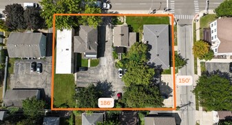 140 N Washington St in Naperville, IL - Building Photo
