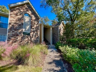 property at 1866 Montclair Dr