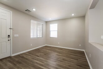 6724 Sand Swallow St in North Las Vegas, NV - Building Photo - Building Photo