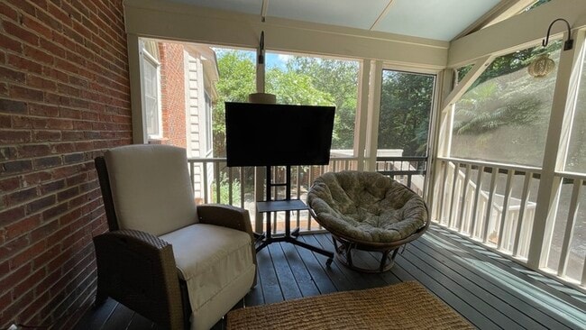 property at 8218 Houston Ridge Rd