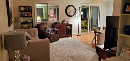 5910 King James Dr in Alexandria, VA - Building Photo - Building Photo