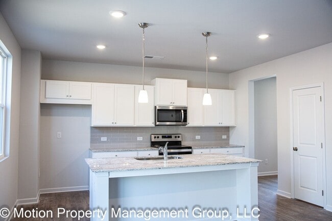 property at 19 Springwood Ln