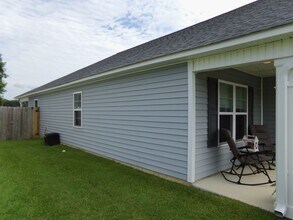 204 Murdock Way in New Bern, NC - Building Photo - Building Photo