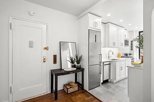 230 W 105th St in New York, NY - Building Photo - Building Photo