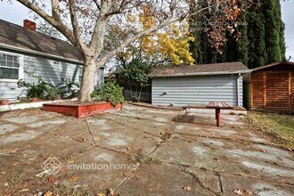 215 W 10th St in Antioch, CA - Building Photo - Building Photo
