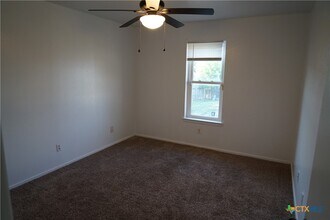 401 James Loop in Killeen, TX - Building Photo - Building Photo