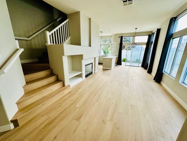 11930 Cypress Canyon Rd, Unit 2 in San Diego, CA - Building Photo - Building Photo