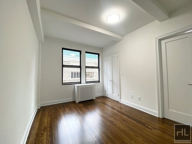 WEST 68 STREET in New York, NY - Building Photo - Building Photo