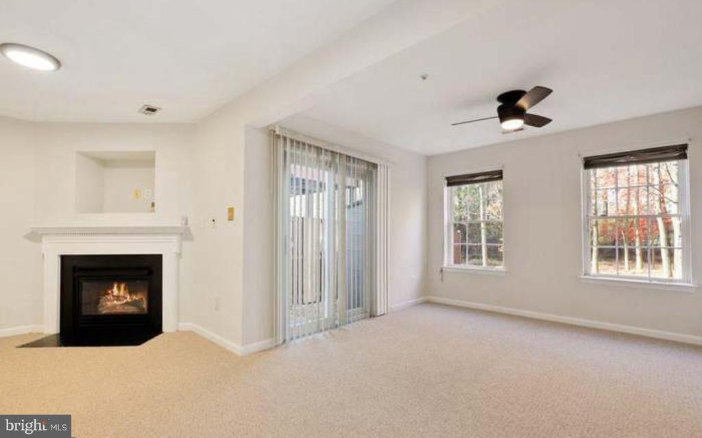 7510 E Plateau Dr in Severn, MD - Building Photo