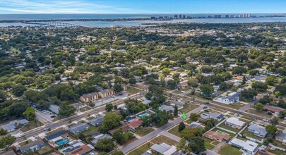 2132 Coronet Dr in Largo, FL - Building Photo - Building Photo