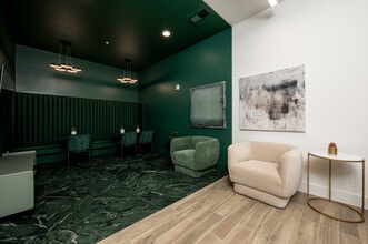 Versa in Indianapolis, IN - Foto de edificio - Interior Photo