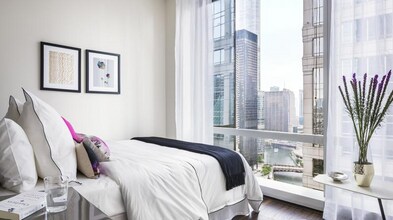 101 W Wacker Dr in Chicago, IL - Building Photo - Building Photo