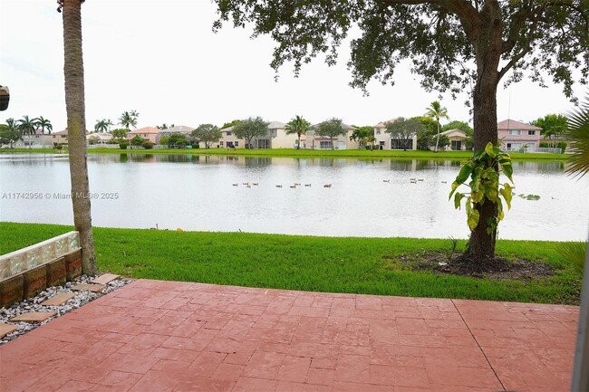 17080 NW 22nd St in Pembroke Pines, FL - Building Photo - Building Photo