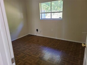 1307 54th Ave E in Bradenton, FL - Foto de edificio - Building Photo