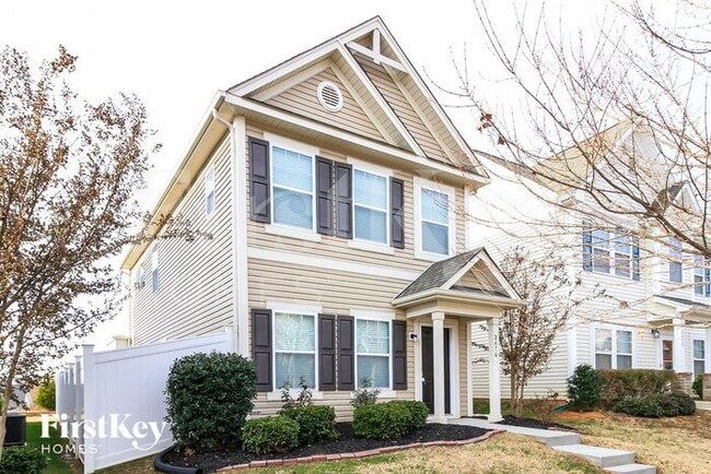 2476 Autumn Mist Dr in Winston-Salem, NC - Foto de edificio - Building Photo