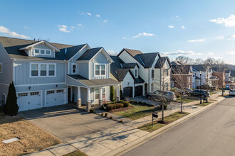 Water's Edge in Franklin, TN - Building Photo - Building Photo