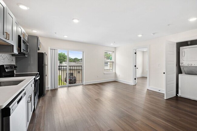 7620 Ridge Ave in Philadelphia, PA - Building Photo - Building Photo