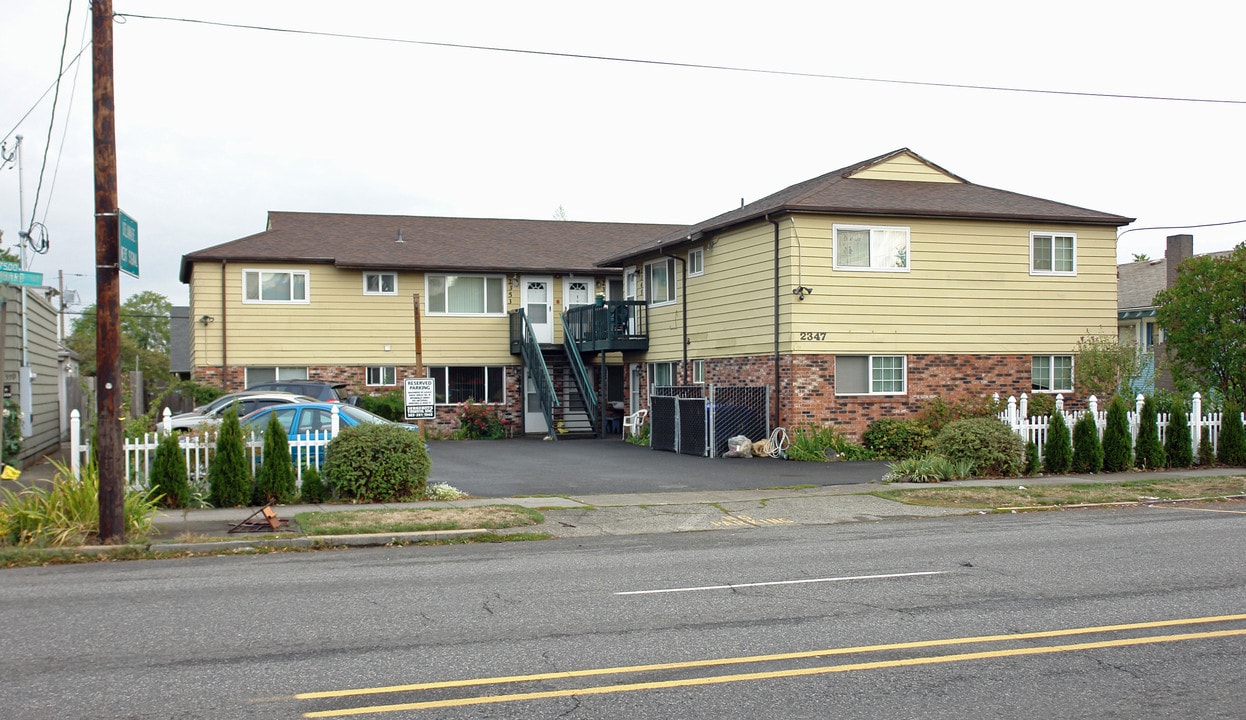 2335-2353 N Lombard St in Portland, OR - Building Photo