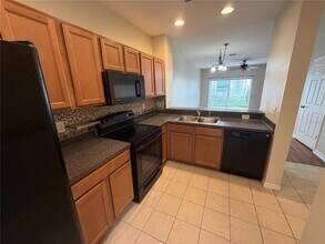 8506 Gablebend Way in Tampa, FL - Building Photo - Building Photo