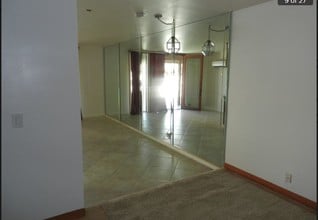 17210 Newhope St, Unit 17210 Newhope #1302 in Fountain Valley, CA - Foto de edificio - Building Photo