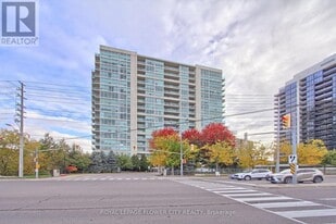 1055 Southdown Rd in Mississauga, ON - Building Photo