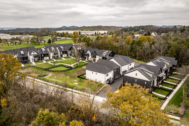 305 Sophia Rain Dr in Nashville, TN - Foto de edificio - Building Photo
