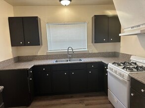 1522 N Sycamore St, Unit A in Santa Ana, CA - Foto de edificio - Building Photo