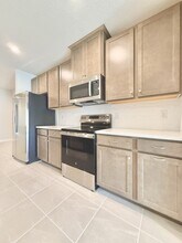 507 Voltaire Dr in Spring Hill, FL - Building Photo - Building Photo