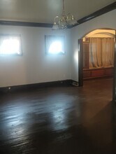 9909 Dunlap Ave in Cleveland, OH - Foto de edificio - Building Photo