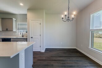 1835 Bowen Rd in Lake Charles, LA - Building Photo - Building Photo