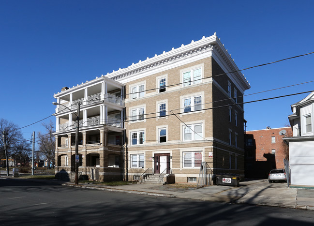 270 Sigourney St in Hartford, CT - Building Photo - Building Photo